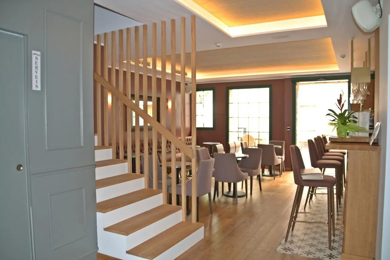 מלון L' Escala Jardi De Pedra (Adults Only) 3*,